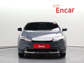 2024 Toyota Prius V (XW60), серый, 3500000 рублей, вид 1