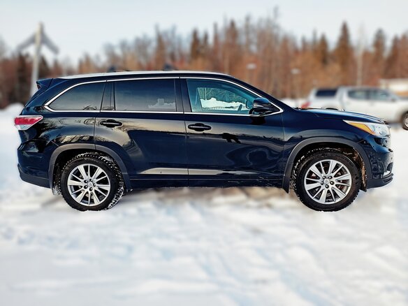 2014 Toyota Highlander III (U50), чёрный, 2700000 рублей - вид 2