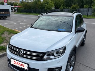 2016 Volkswagen Tiguan I Рестайлинг, белый, 1600000 рублей, вид 3