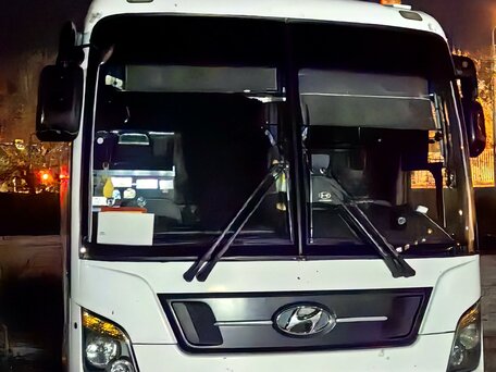 2012 Hyundai Universe, белый, 3500000 рублей, вид 4