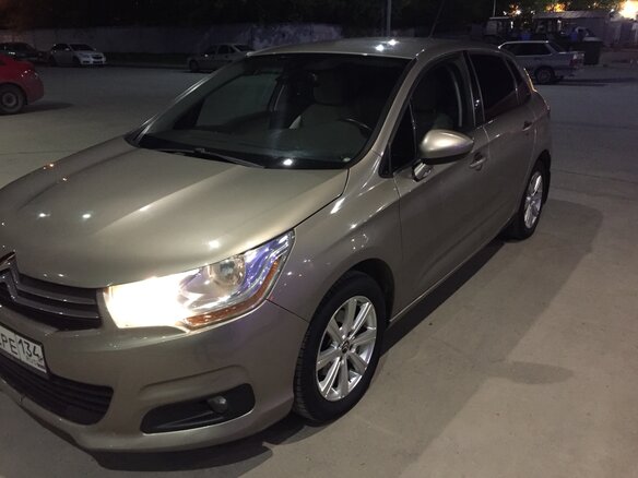 2013 Citroen C4 II, золотистый