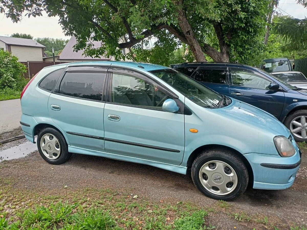 Купить б/у Nissan Almera Tino I 2.2d MT (114 л.с.) дизель механика в Калининград