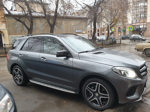 2016 Mercedes-Benz GLE 300 I (W166), серый, 5500000 рублей - вид 2