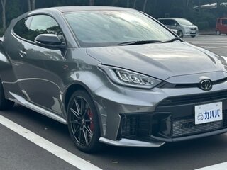 2024 Toyota Yaris GR IV Рестайлинг, серый, 4000000 рублей, вид 1