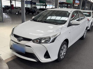 2022 Toyota Yaris IV, белый, 1045281 рублей, вид 1