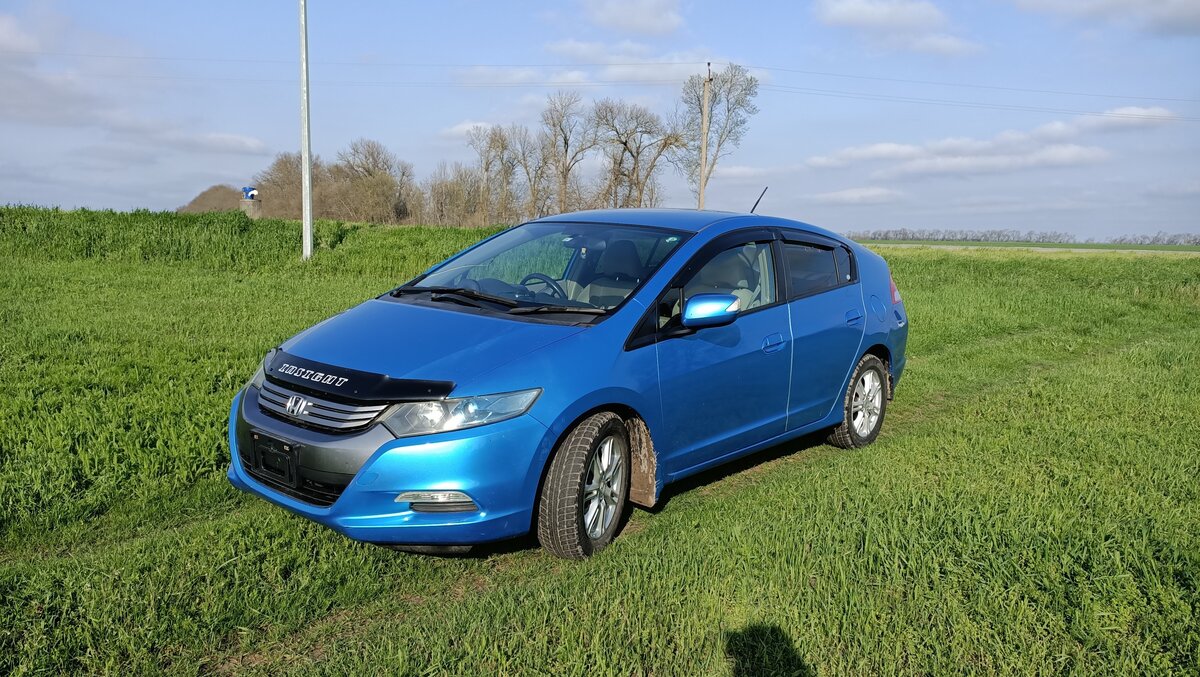 Купить б/у Honda Insight II 1.3hyb CVT (88 л.с.) гибрид вариатор в ...