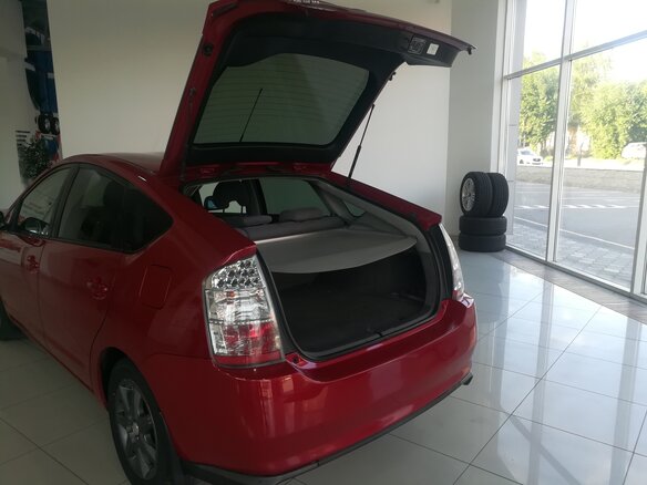 2009 Toyota Prius II Рестайлинг (XW20), красный, 850000 рублей - вид 10