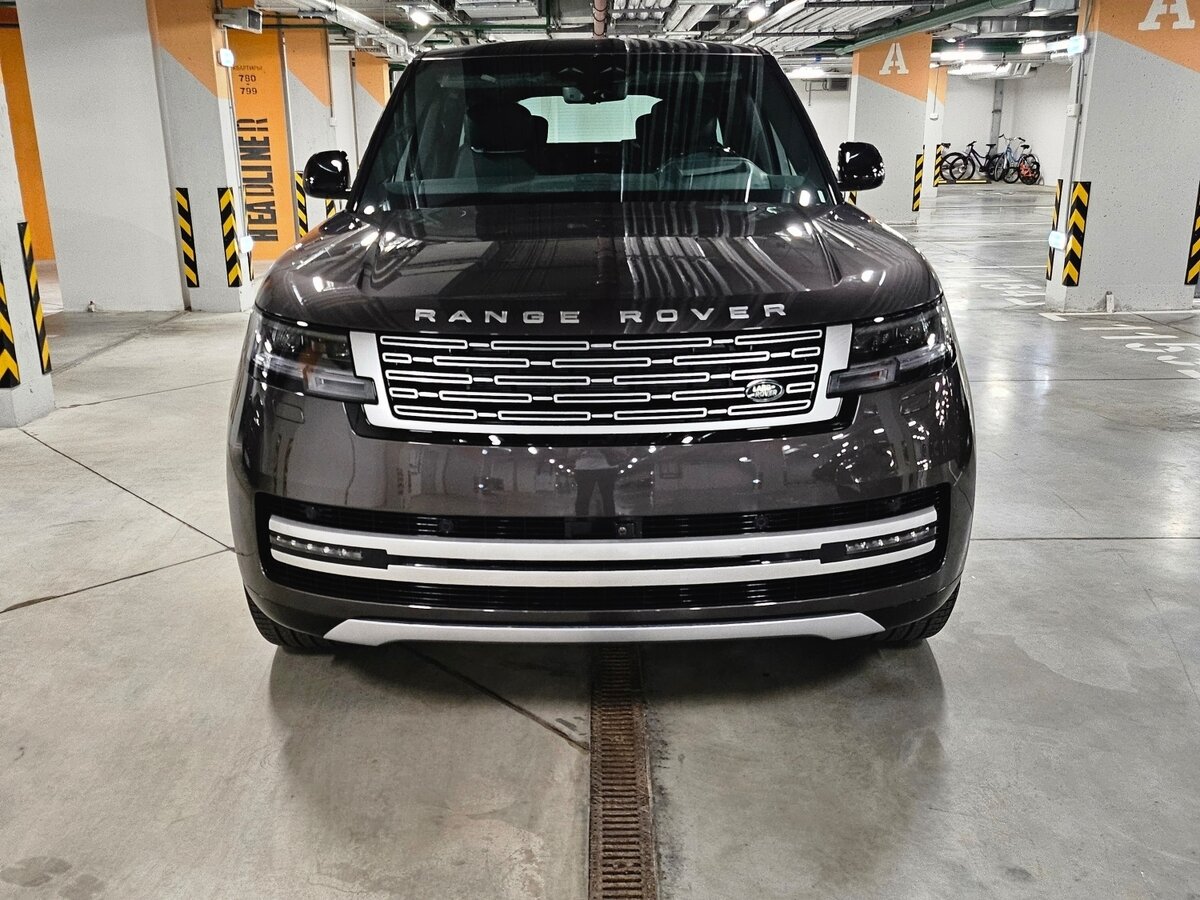 Купить б/у Land Rover Range Rover V P530 MHEV Long 4.4 AT (530 л.с ...