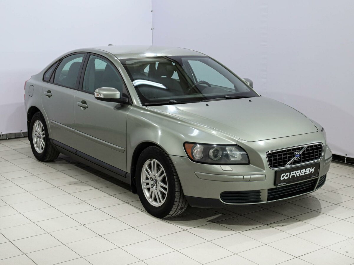 Volvo S40 II