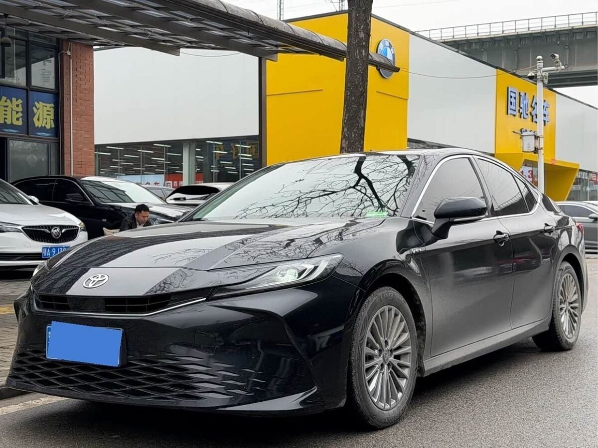 Toyota Camry IX (XV80) China Market