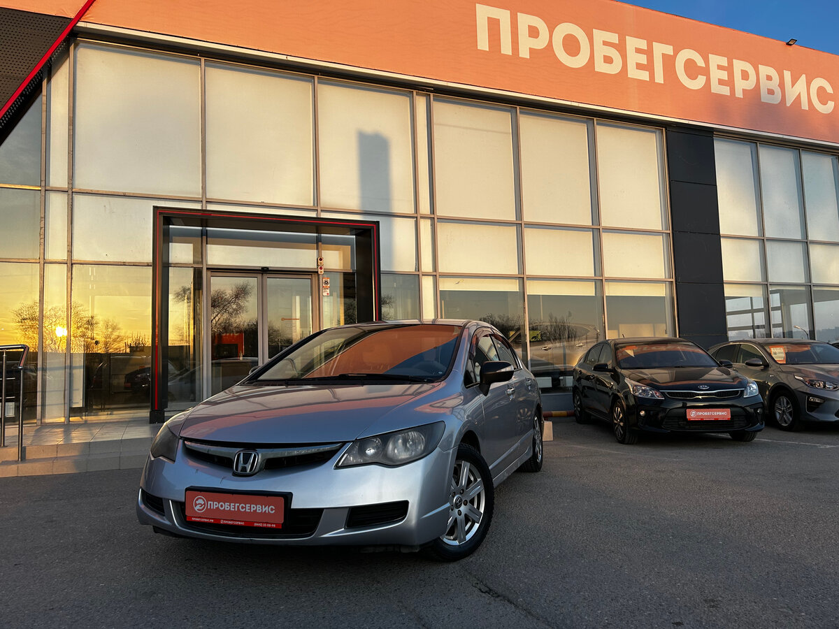 Купить б/у Honda Civic VIII Рестайлинг 1.8 MT (140 л.с.) бензин ...