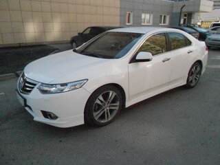 2012 Honda Accord VIII Рестайлинг, белый, 2000000 рублей, вид 1