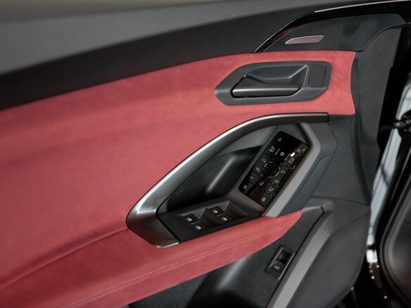 2025 Audi SQ5 Sportback II, чёрный, 14450000 рублей - вид 19