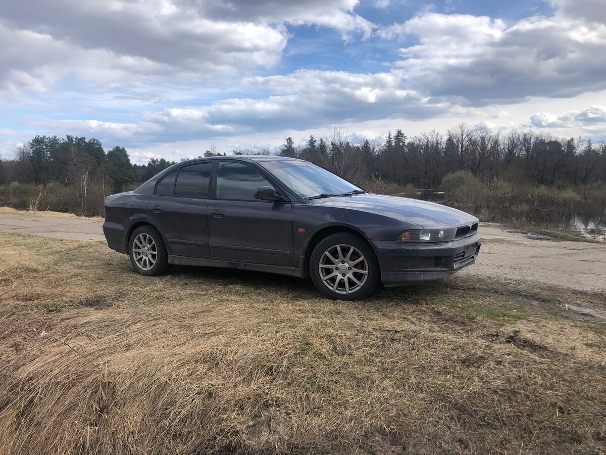 Купить б/у Mitsubishi Galant VIII Рестайлинг 2.0 AT (136 л