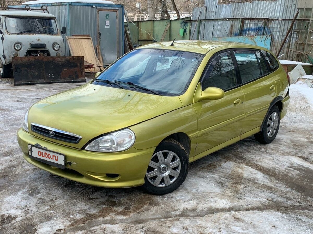 Купить б/у Kia Rio I 1.3 AT (75 л.с.) бензин автомат в