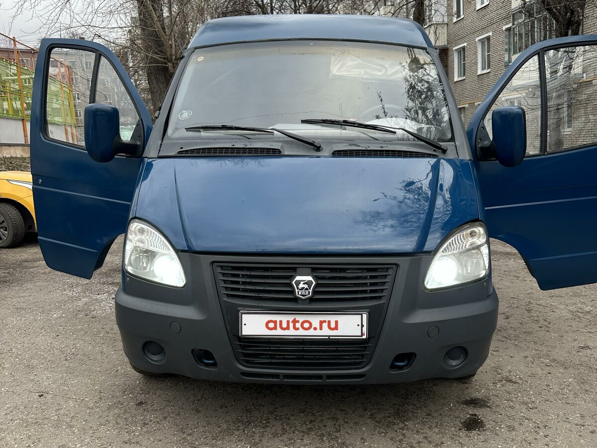 Купить б/у ГАЗ Соболь (2752) бензин механика в Москве: синий фургон для ...