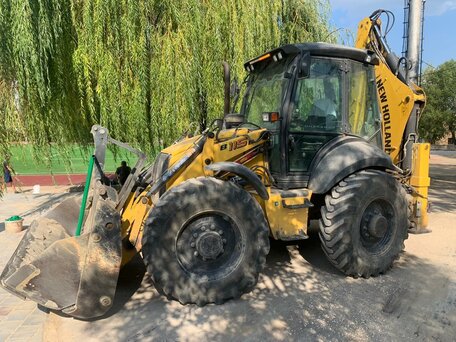 2019 New Holland B115B, 10000000 рублей, вид 2
