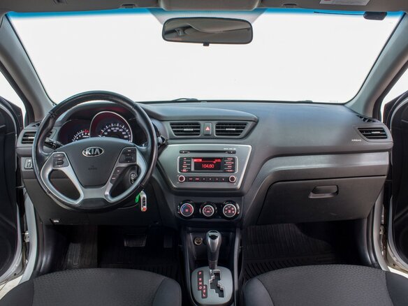 2016 Kia Rio III Рестайлинг, серебристый - вид 7