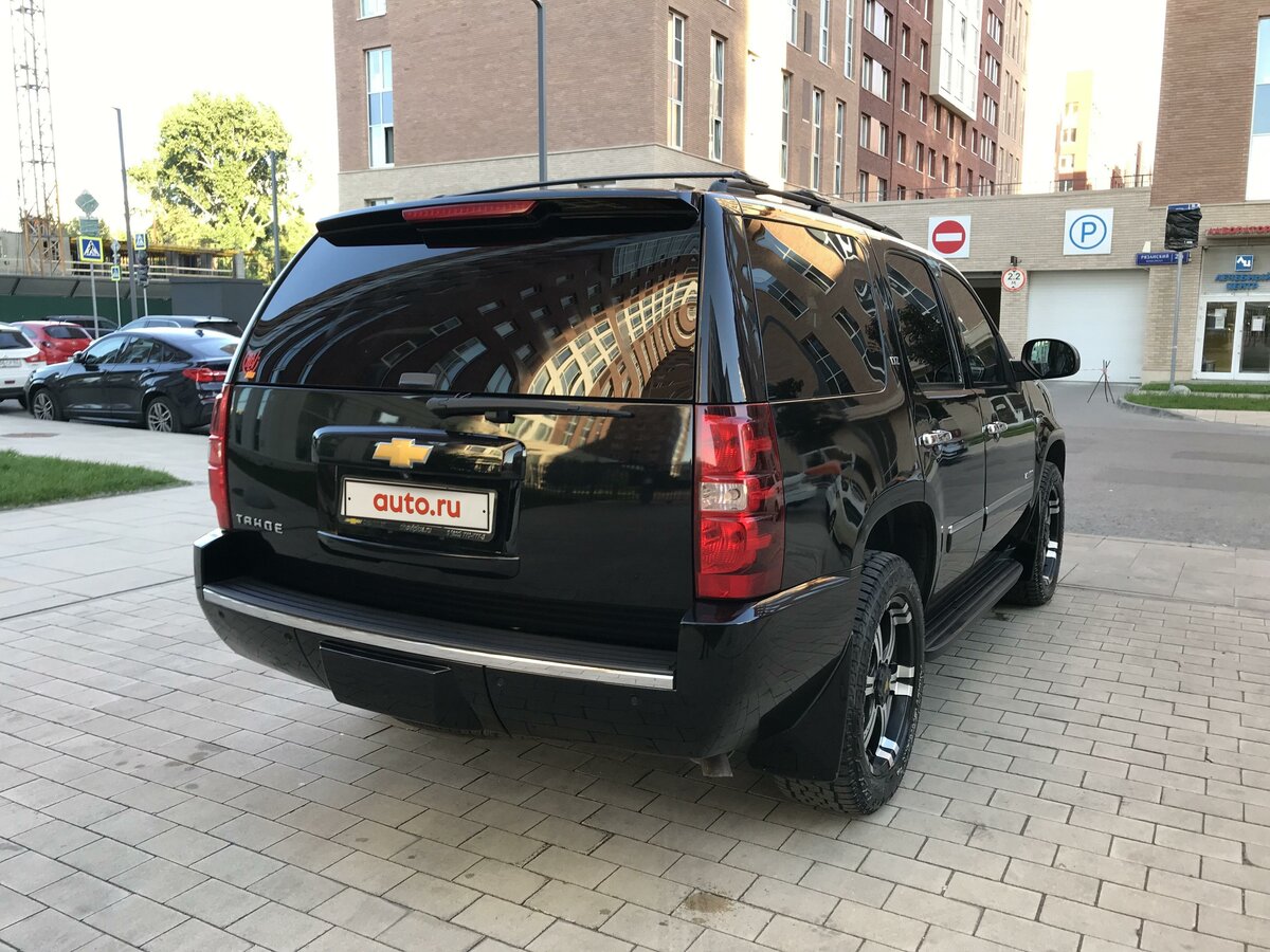 Chevrolet tahoe iii