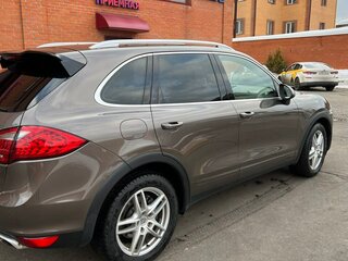 2011 Porsche Cayenne Diesel II (958), коричневый, 2850000 рублей, вид 1
