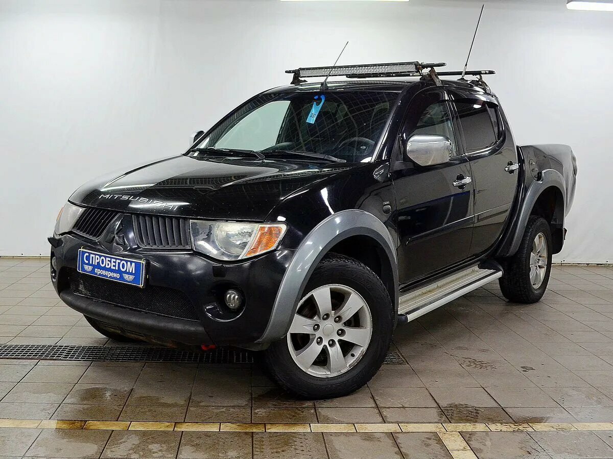 Mitsubishi L200 IV
