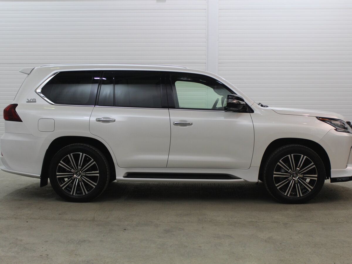 Lexus LX 570 Heritage v8