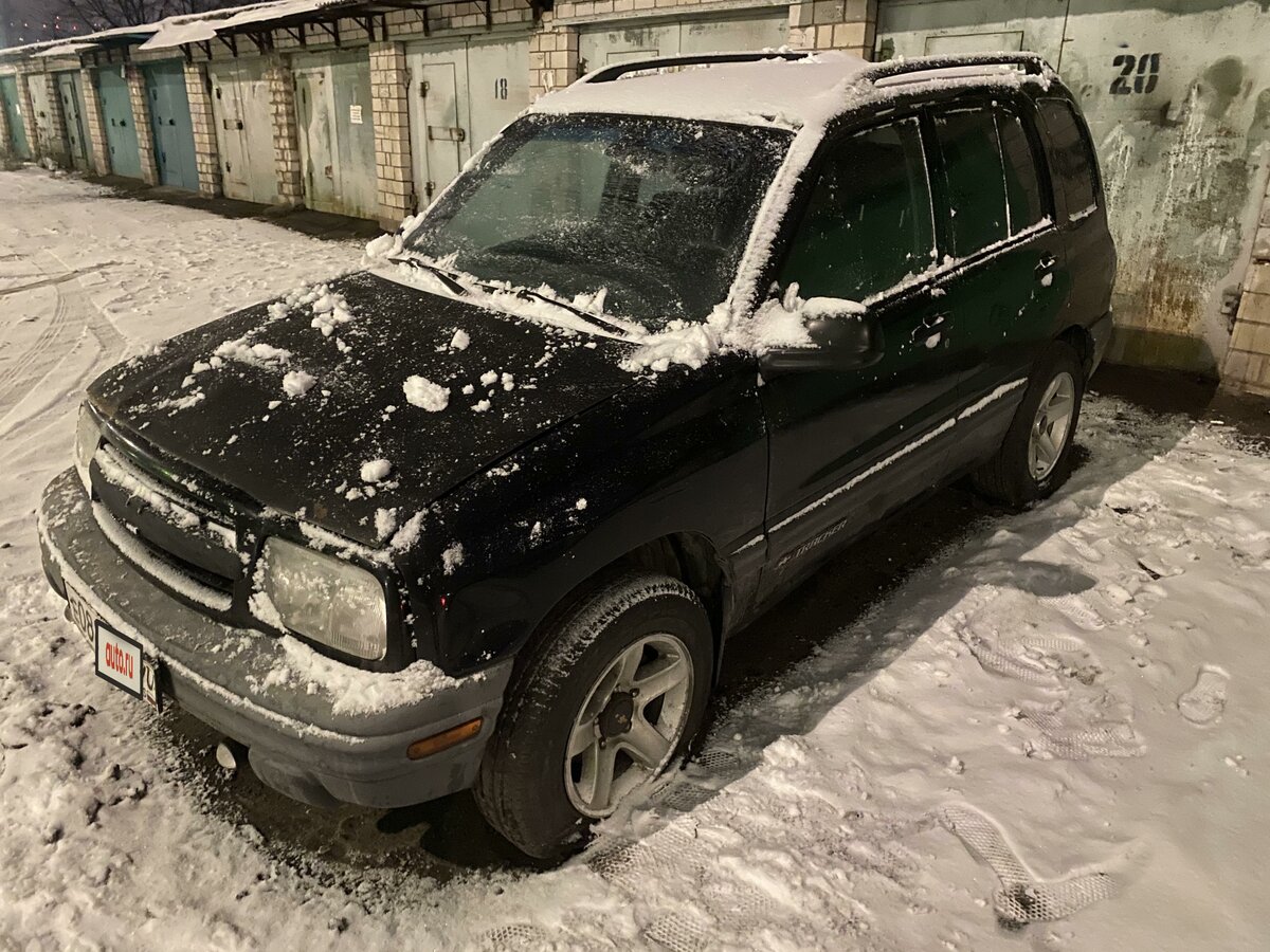 Шевроле трекер 2001 года
