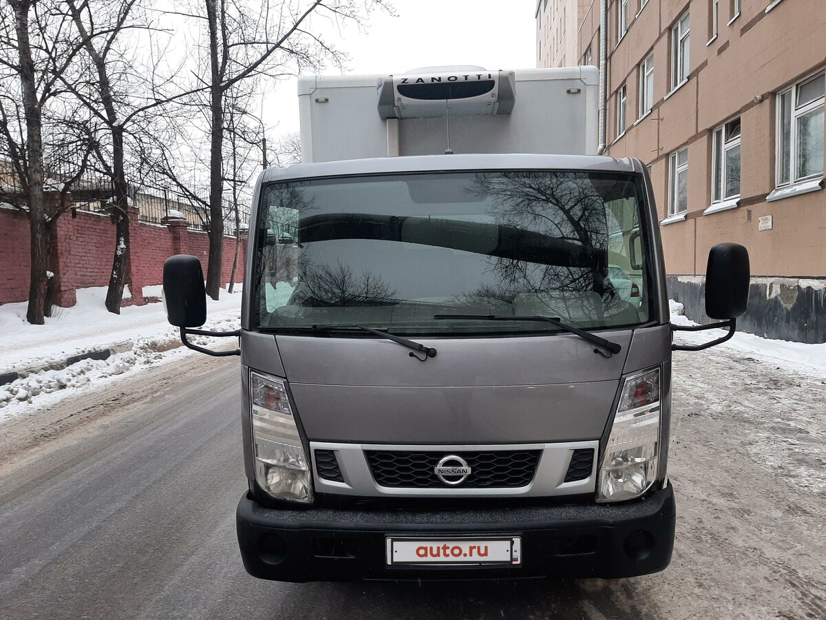 Nissan cabstar 2015