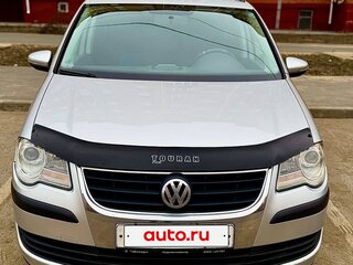 2009 Volkswagen Touran I Рестайлинг, серебристый, 650000 рублей, вид 1
