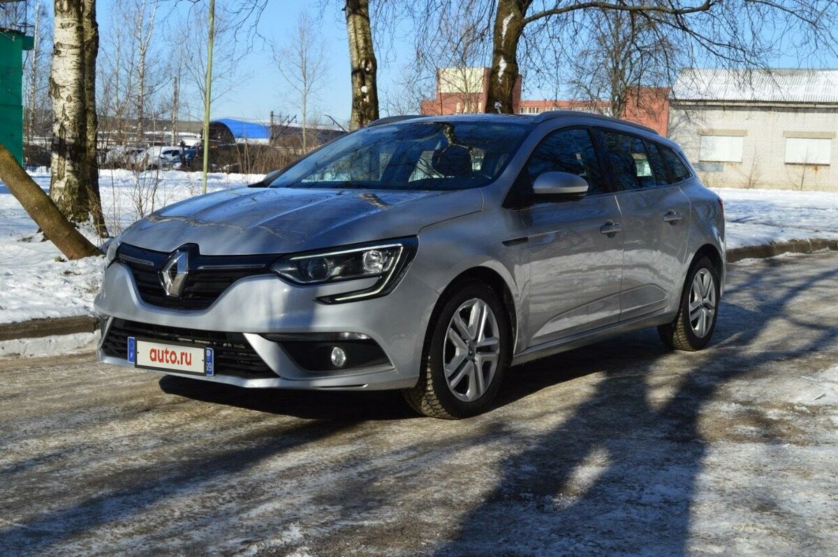 Меган 4 универсал фото