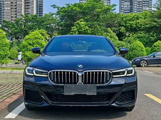 2022 BMW 5 серии 530Li VII (G30/G31) Рестайлинг, чёрный, 3650000 рублей, вид 1