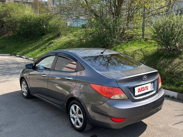 2012 Hyundai Solaris I, чёрный, 500000 рублей - вид 3