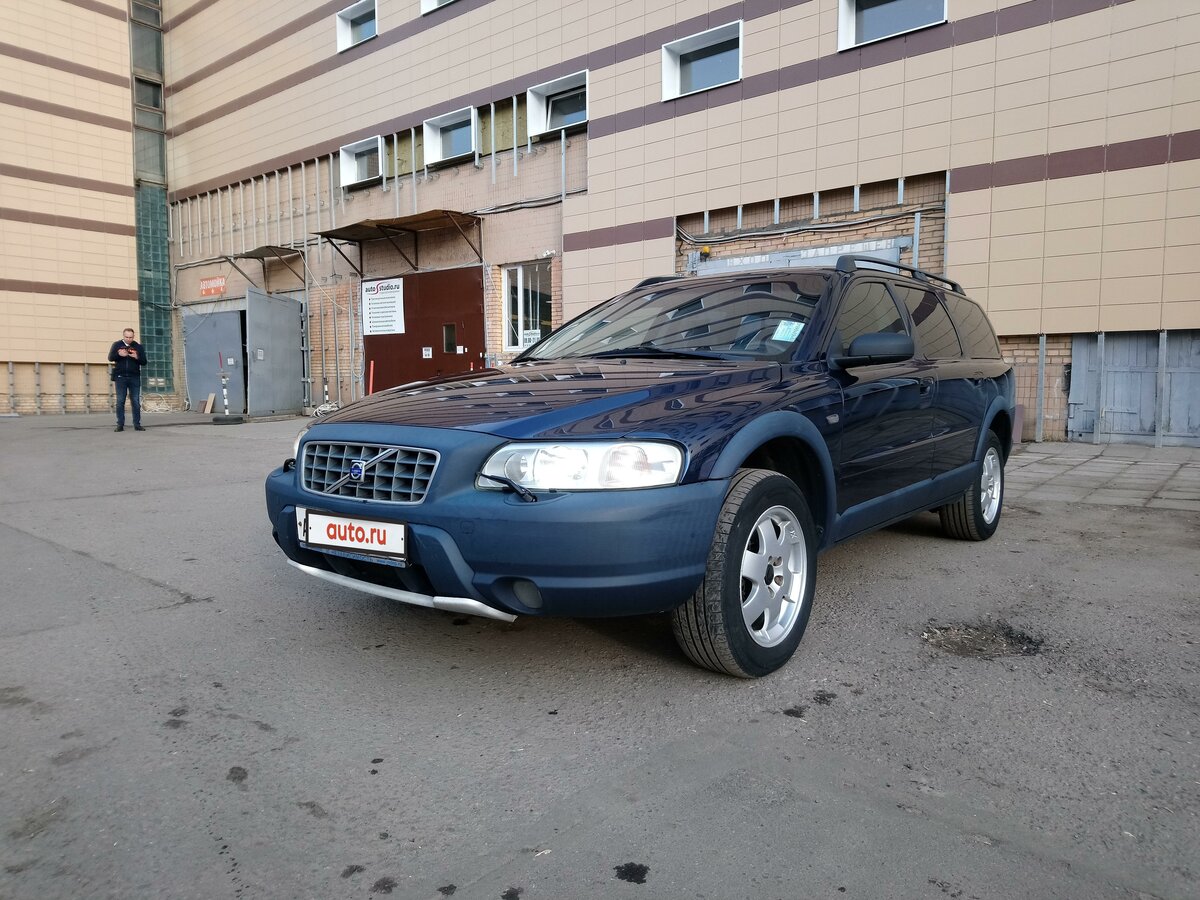 Купить б/у Volvo XC70 I 2.5 AT (210 л.с.) 4WD бензин