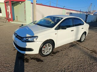 2015 Volkswagen Polo V, белый, 479900 рублей, вид 1