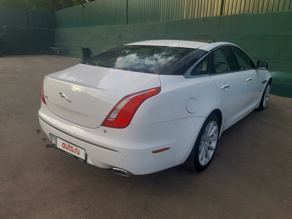 Jaguar XJ 2012 Р±РµР»С‹Р№