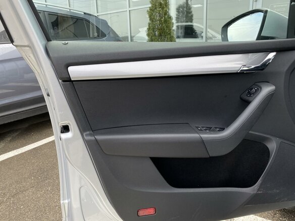 2013 Skoda Octavia III (A7), серебристый - вид 14