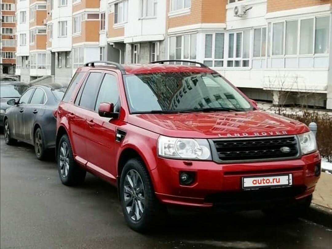 Land Rover Freelander 2 красный