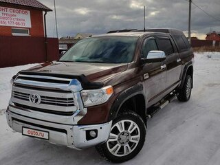 2014 Toyota Tundra CrewMax II Рестайлинг, коричневый, 6000000 рублей, вид 1