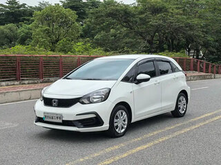2023 Honda Fit Crosstar IV Рестайлинг, белый, 1250596 рублей, вид 1