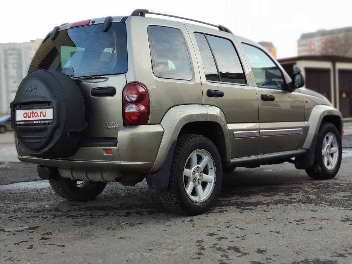 Купить б/у Jeep Cherokee III (KJ) Рестайлинг 3.7 AT (210 л