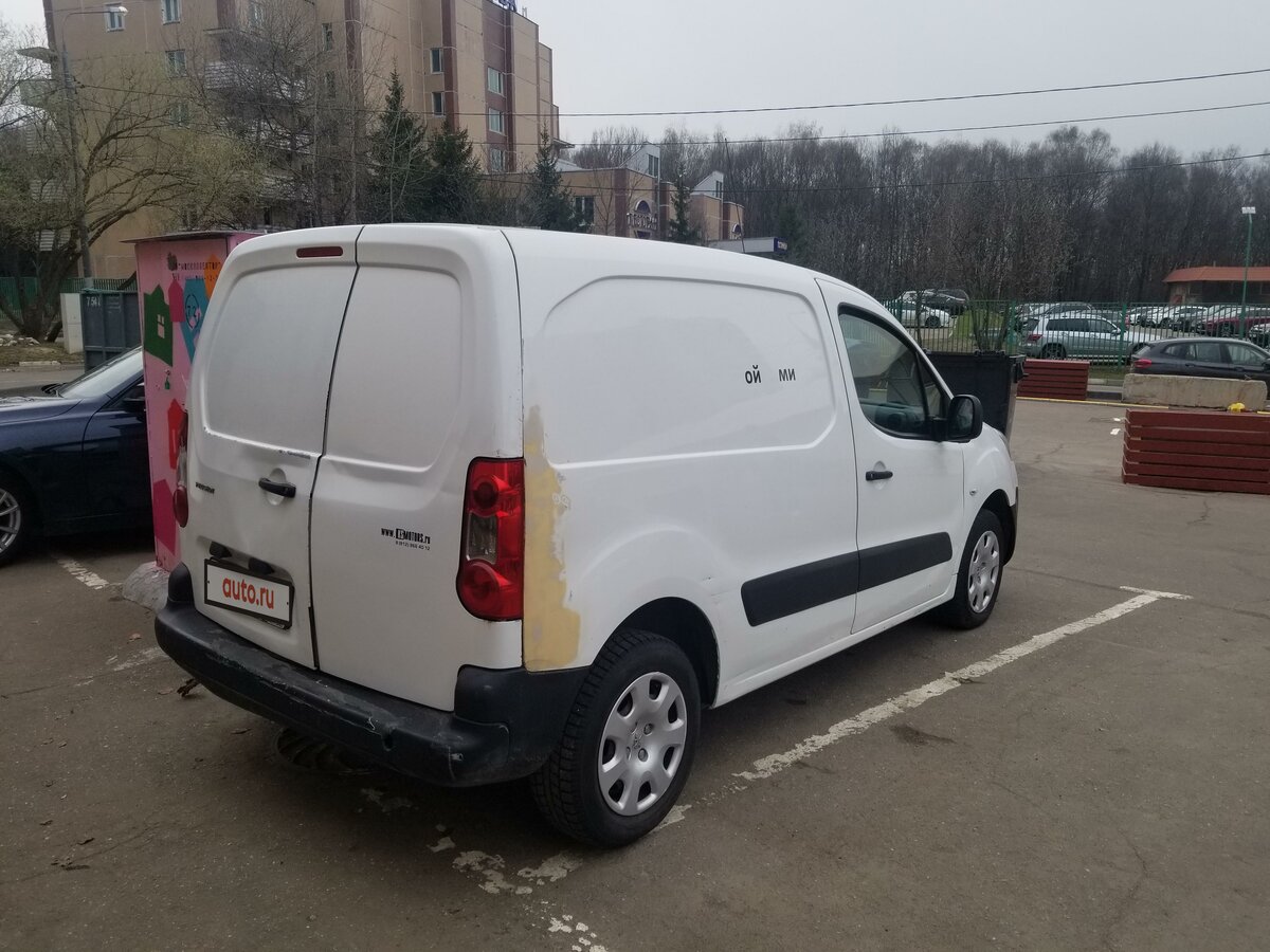 Peugeot partner белый