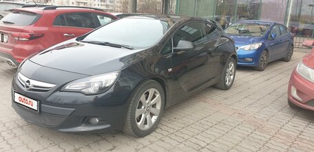 2013 Opel Astra GTC J Рестайлинг, чёрный, 750000 рублей, вид 1