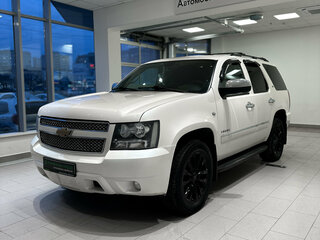 2012 Chevrolet Tahoe 6AT III, белый, 1475000 рублей, вид 1