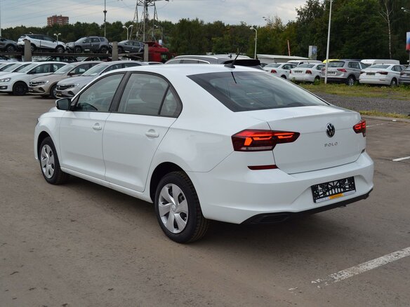 2021 Volkswagen Polo VI, белый - вид 1