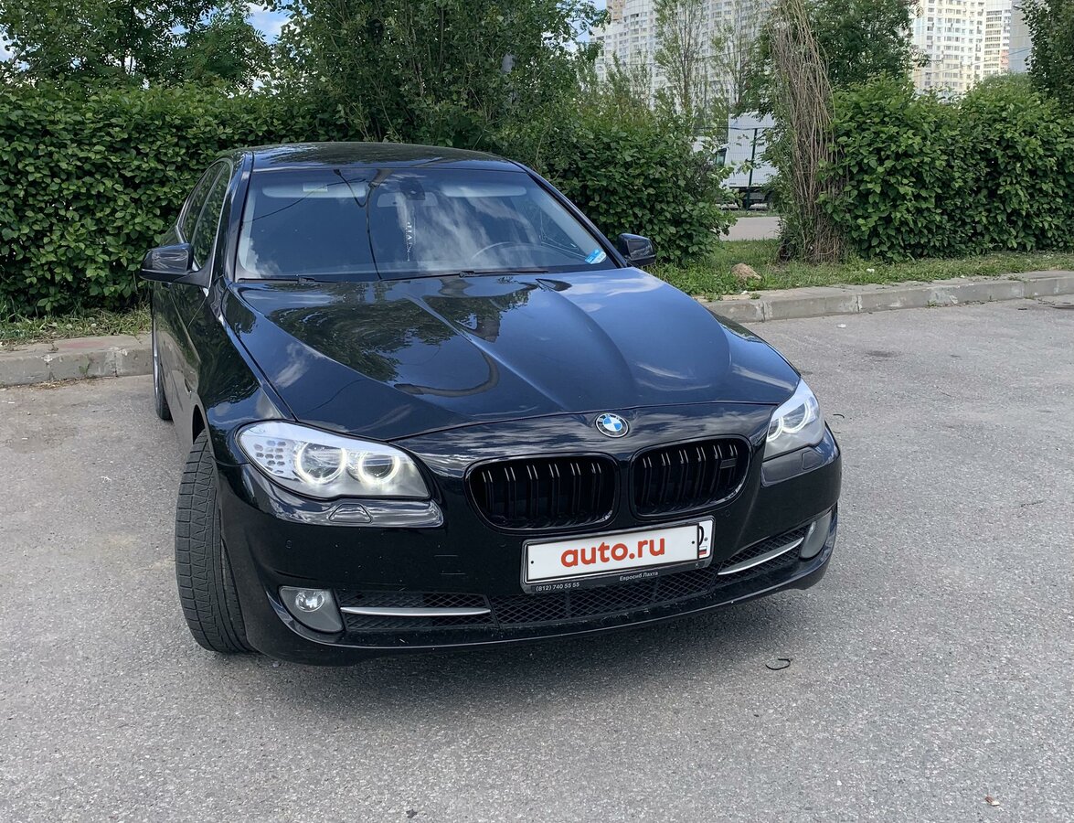 Бмв ф10 2011