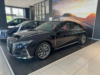 Hongqi H6