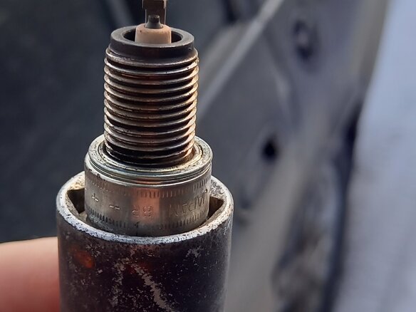 1991 Alfa Romeo 33 II, чёрный - вид 17