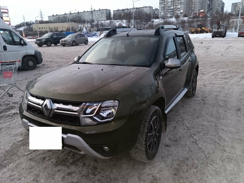 Купить б/у Renault Duster I Рестайлинг 2.0 AT (143 л.с.) 4WD бензин ...