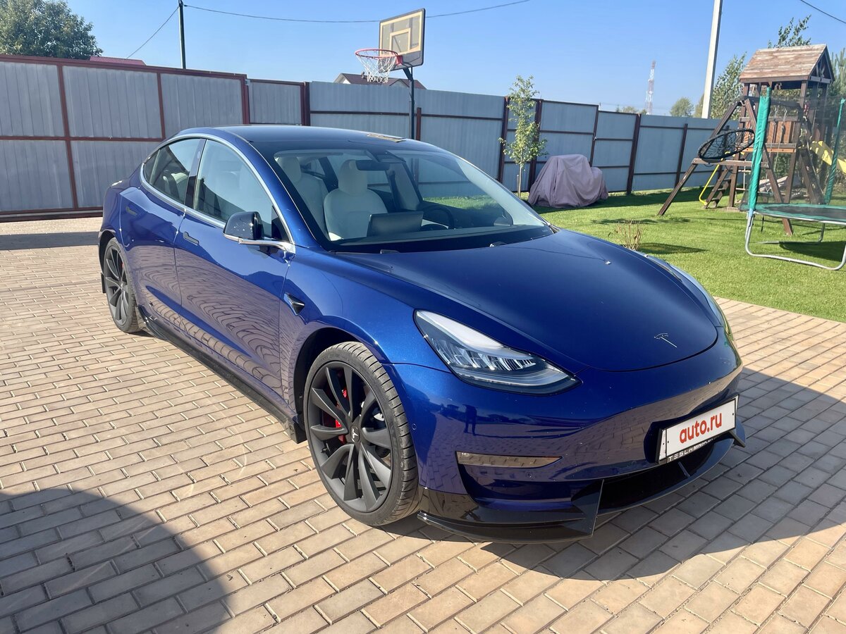 Купить б/у Tesla Model 3 I Performance Electro AT (340 кВт) 4WD электро ...