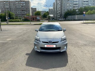 2010 Toyota Prius III (XW30), серый, 1400000 рублей, вид 1